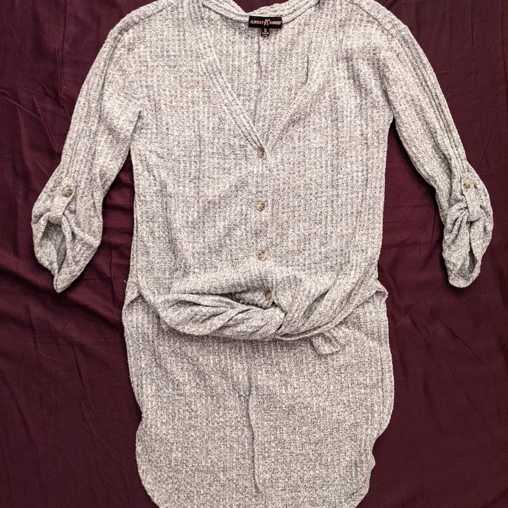 Heather Grey Tie-Front shirt